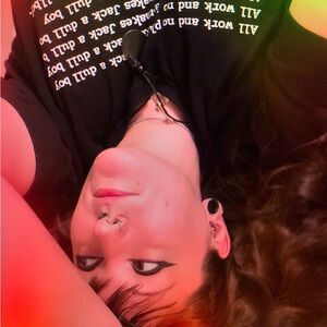 Meet your Posher, Adrianna